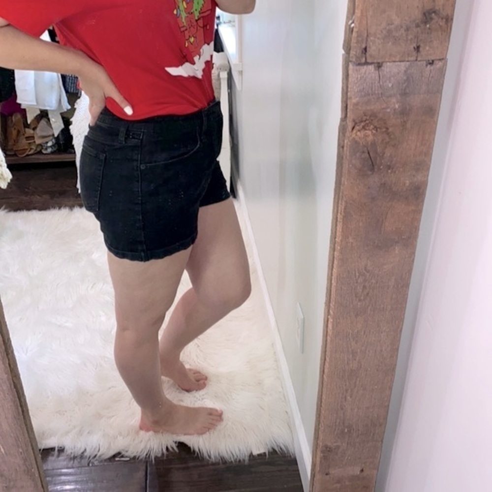 WILD FABLE high rise black denim shorts size 14/32